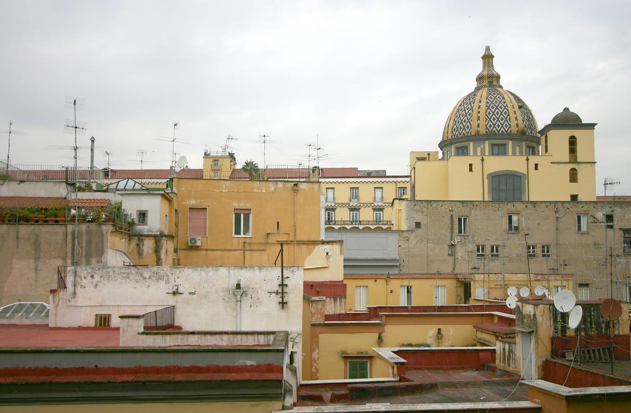 Al Centro E Meglio B&B Νάπολη Εξωτερικό φωτογραφία