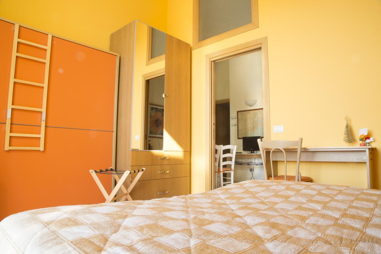 Al Centro E Meglio B&B Νάπολη Εξωτερικό φωτογραφία