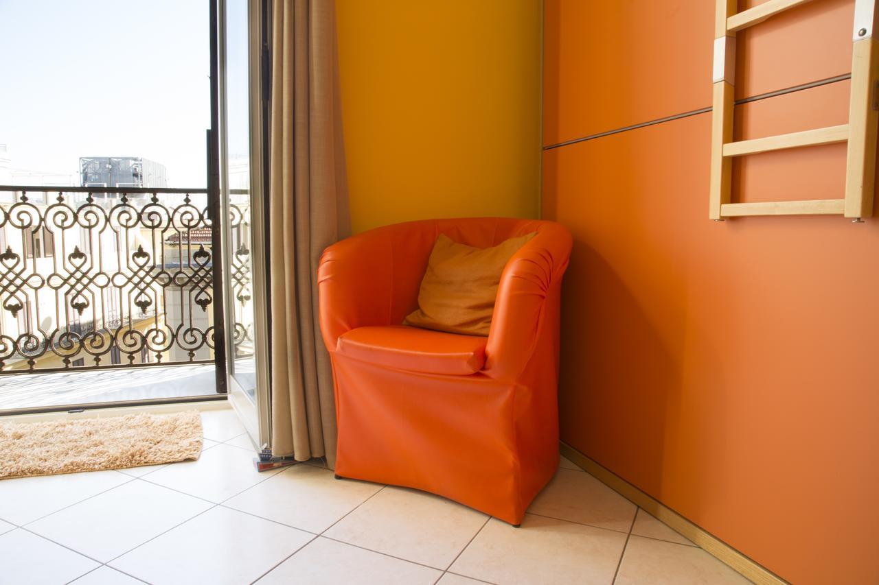 Al Centro E Meglio B&B Νάπολη Εξωτερικό φωτογραφία